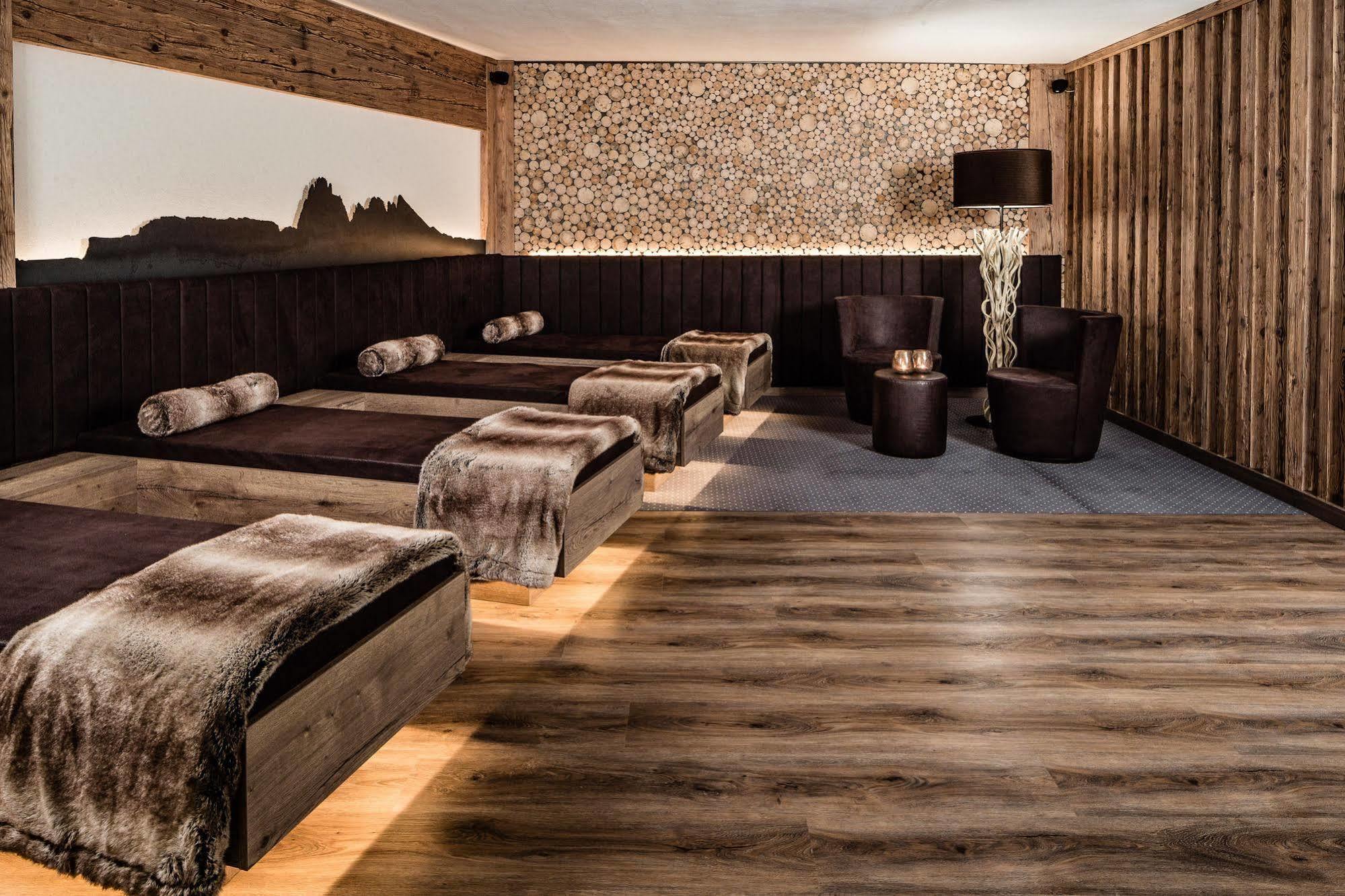 סלבה די ואל גרדנה Arthotel Anterleghes - Gardenahotels מראה חיצוני תמונה